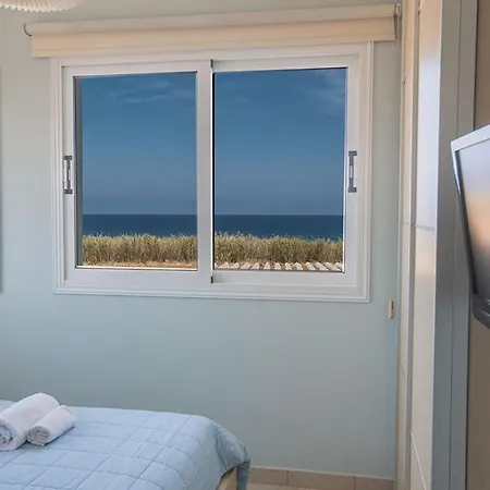 Vryso - Modern 3 Bedroom Ayia Triada With Pool Close To The Beach * Παραλίμνι