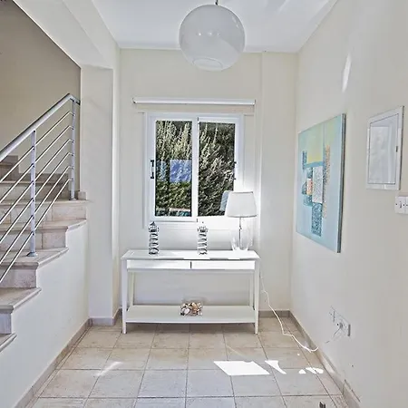 Βίλα Vryso - Modern 3 Bedroom Ayia Triada With Pool Close To The Beach