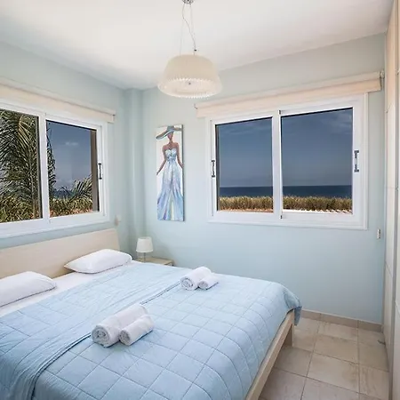 Vryso - Modern 3 Bedroom Ayia Triada With Pool Close To The Beach * Paralimni
