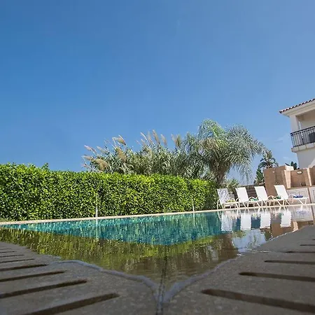 Vryso - Modern 3 Bedroom Ayia Triada With Pool Close To The Beach Paralimni