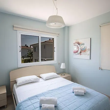 Vryso - Modern 3 Bedroom Ayia Triada With Pool Close To The Beach Paralimni
